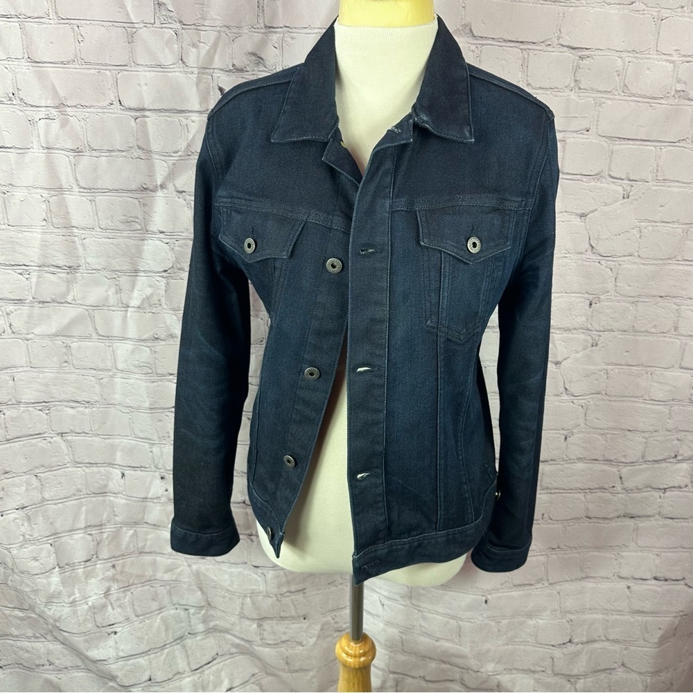 banana republic denim Jean Jacket with Fitted Silhouette and Classic Style sz s